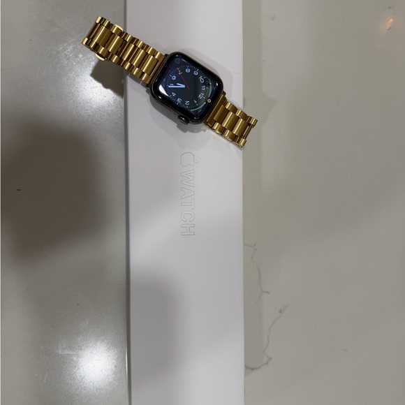 Apple Watch Series 8, 41 mm cellular - Picture 2 of 4